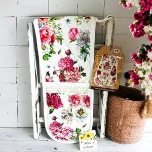 Shabby Chic Royal Rose Floral Double Oven Mitt